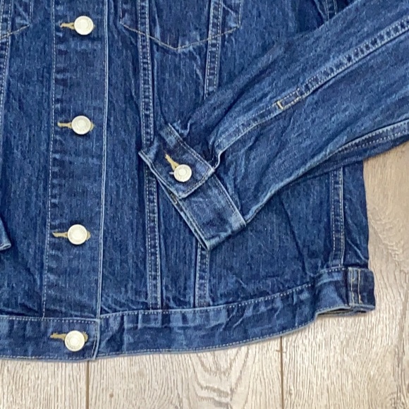 Gap Factory Women's Classic Medium Blue Denim Jean Jacket - Picture 5 of 7